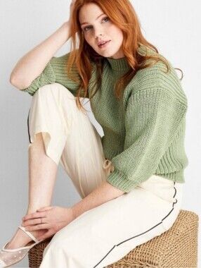 Future Collective - Women's Bubble Sleeve Crewneck Sweater - Future Co Green XL